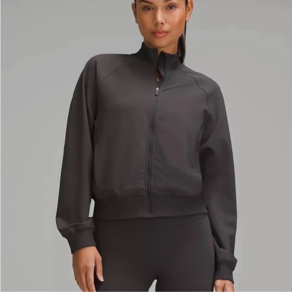 Lululemon - Wunder Train Track Jacket *Twill - Graphite Grey - Picture 1 of 8